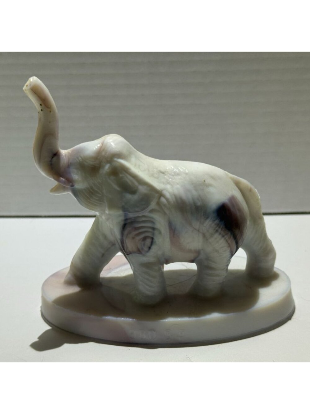 Vintage Robert Henry Mosser Glass Bimbah Elephant